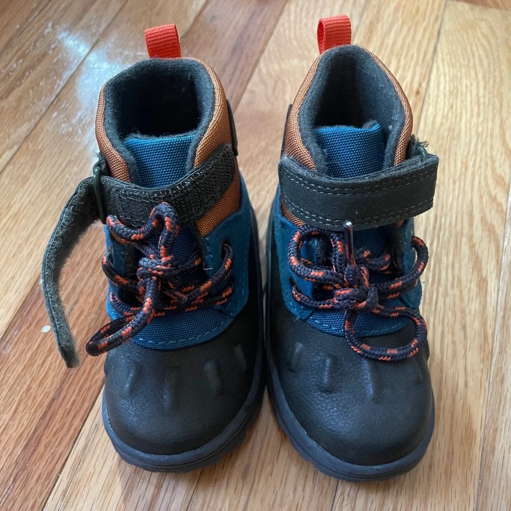 Carter’s Duck Boots – Size 5 – Like New